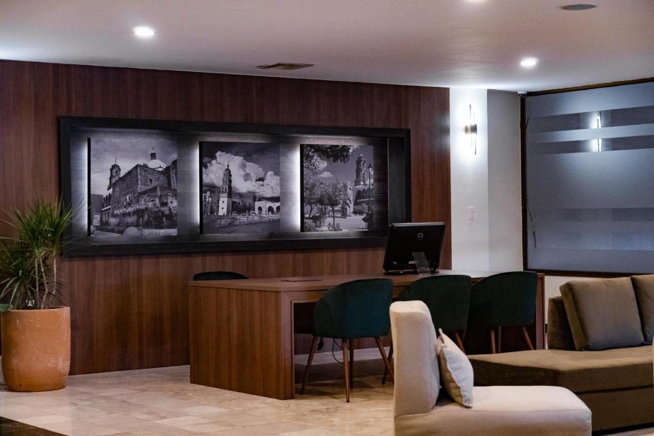 Best Western Plus Plaza Florida & Tower Irapuato Exterior photo