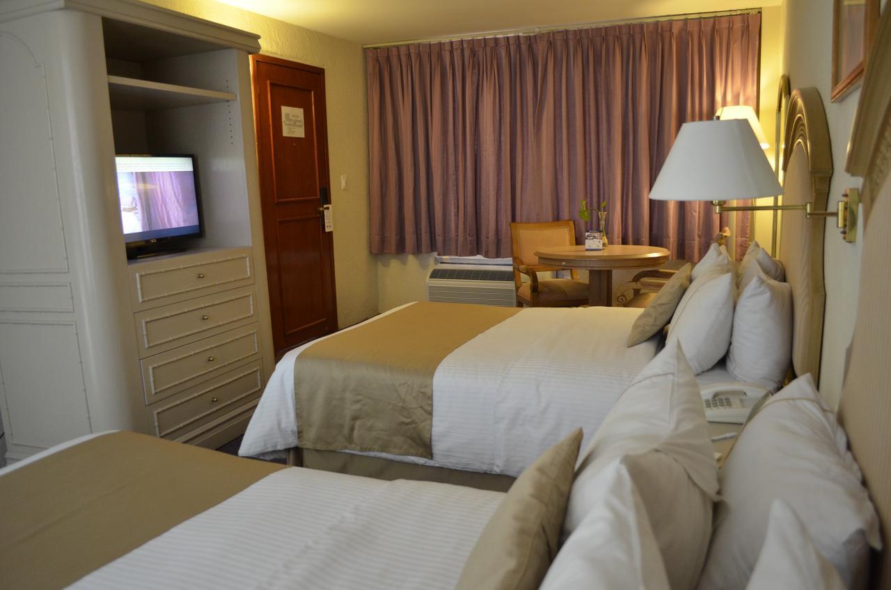 Best Western Plus Plaza Florida & Tower Irapuato Exterior photo